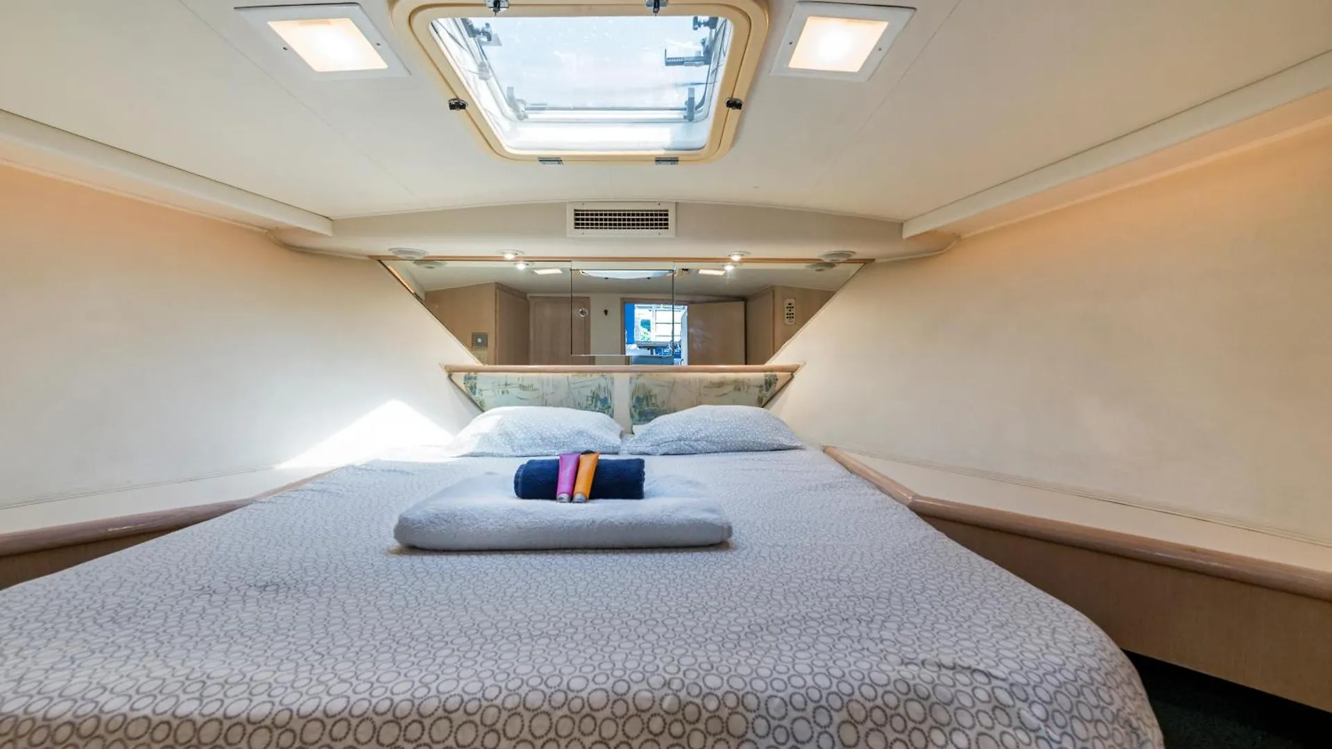 Hotel en barco Boat Accommodations Barcelona Sant Adrià de Besòs