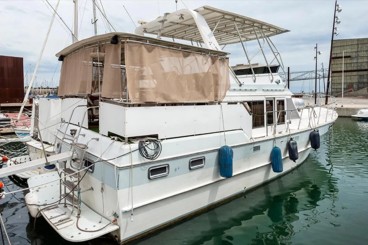 Boat Accommodations Barcelona Sant Adria de Besos